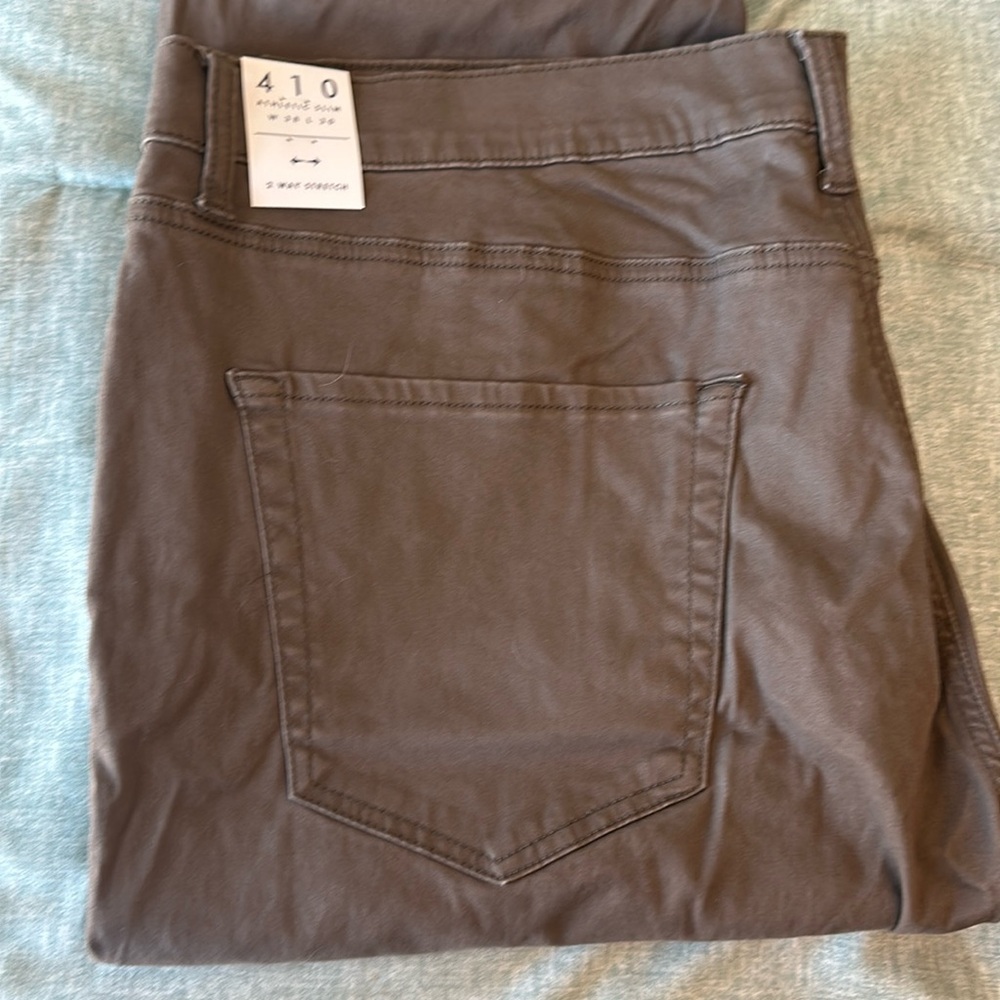 Lucky Brand 410 38x30 Men’s 5 pocket brown pants new with tag